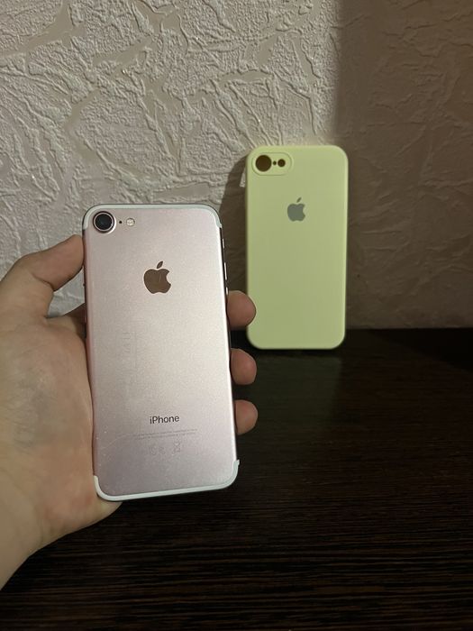 iPhone 7 32gb с чехлом