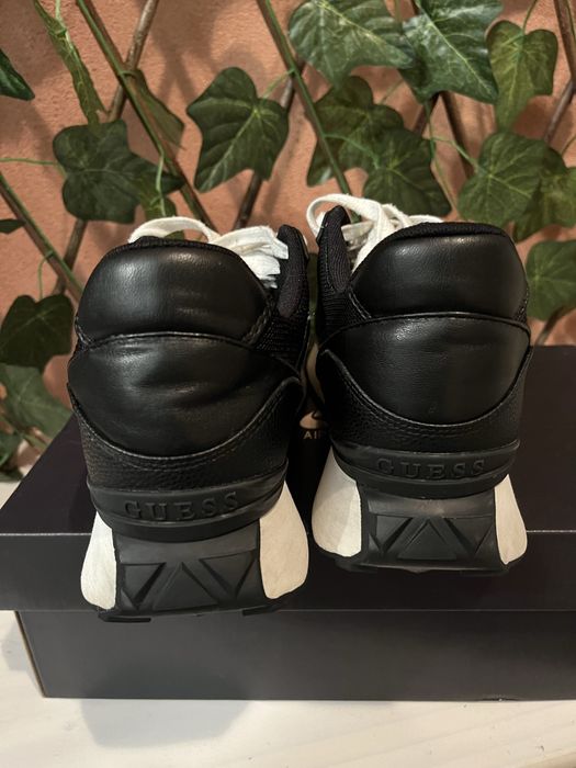 Дамски сникърси Guess