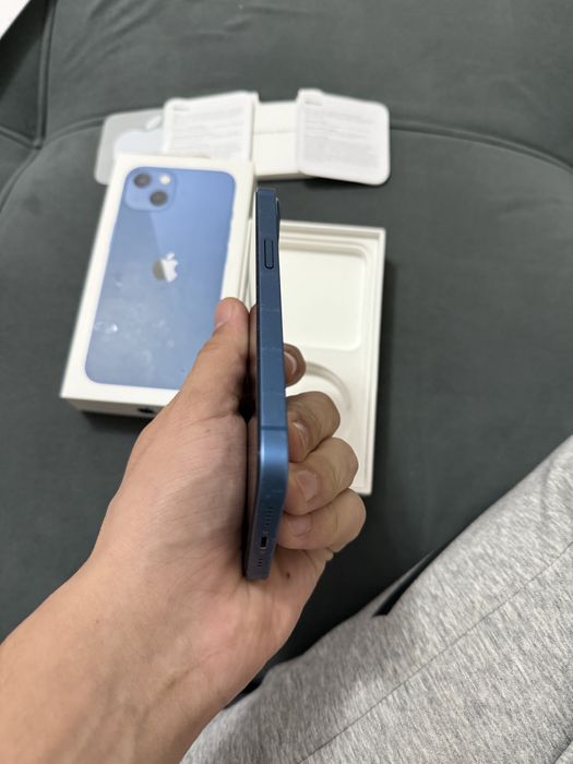 Айфон 13 с харошым состаянием