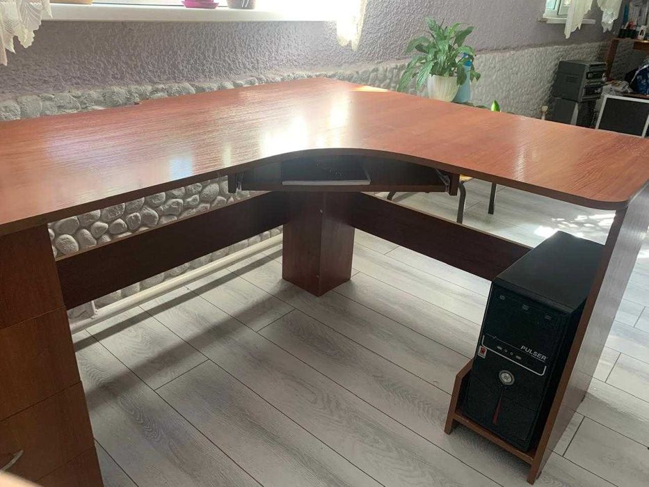 продам стол для компьютера, Таугуль 3