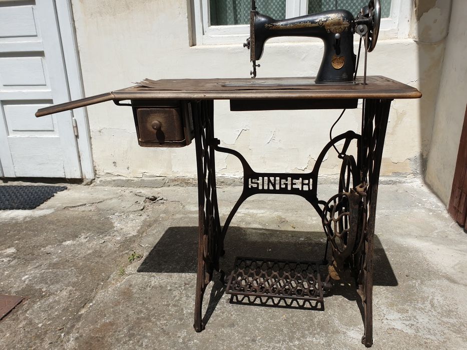 Mașină de cusut Singer din 1878