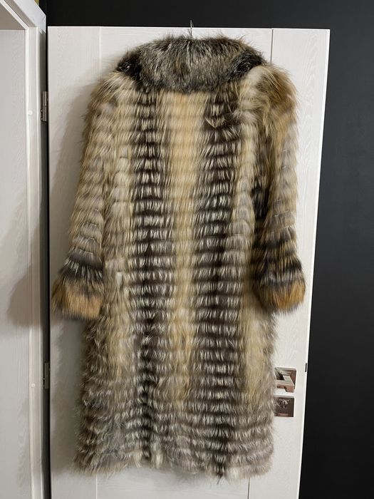 Haina blana nouă nepurtata