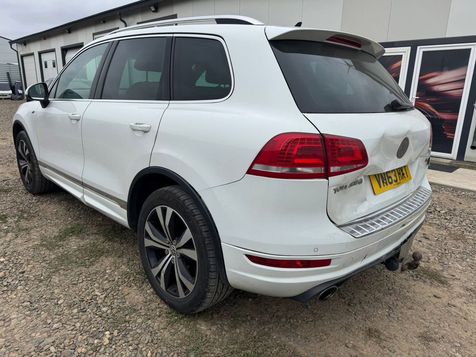 Dezmembrez Volkswagen Touareg 7P 2014 R-Line