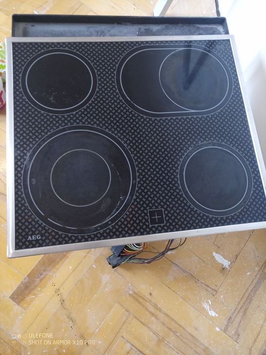 Керамични котлони AEG