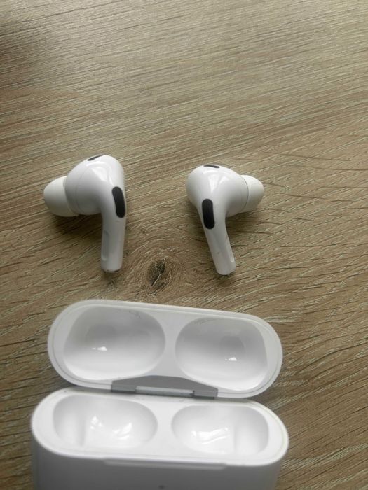 Оригинални слушалки AirPods Pro 2 MTJV3ZM/A с бележка и гаранция