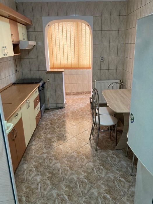Vand apartament 2 camere
