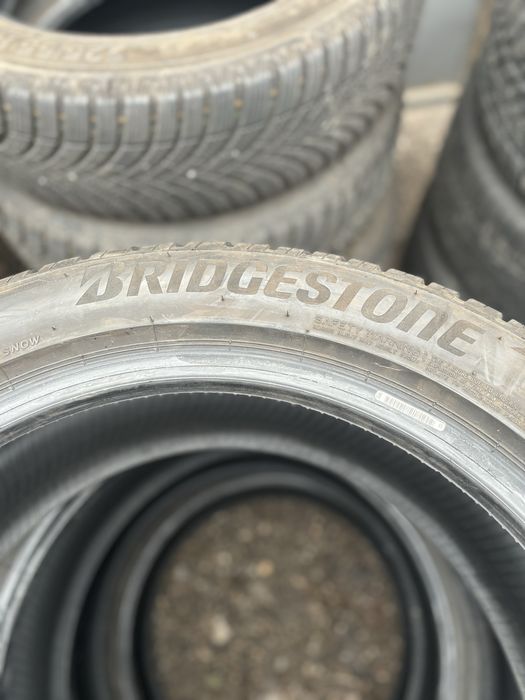 235/50/19Bridgestone 4бр 20-23