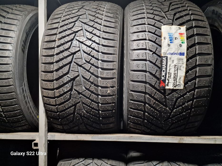 Зимни гуми Yokohama BluEarth 295/40/20 цола