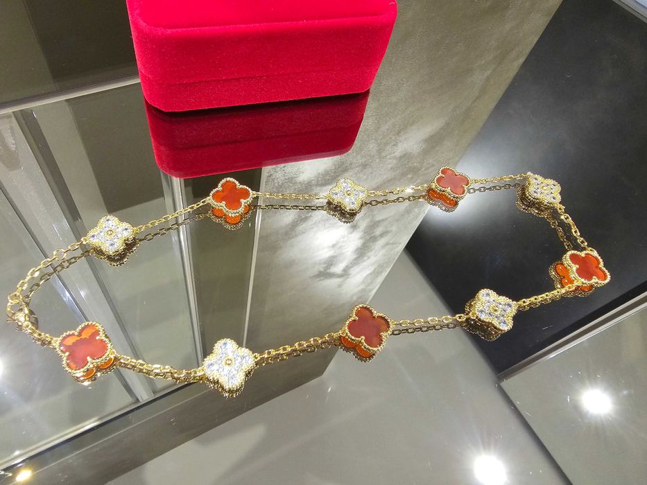 Van Cleef & Arpels VCA Gold Red Alhambra 10 Motif Clover Дамско Колие