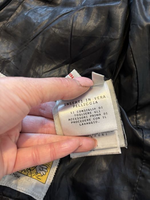 Vand geaca Moncler originala