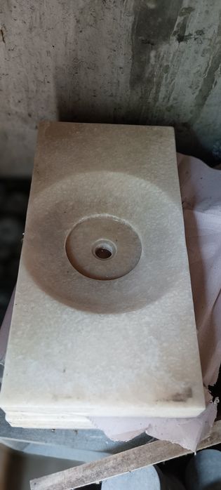 Мивка от оникс. камък