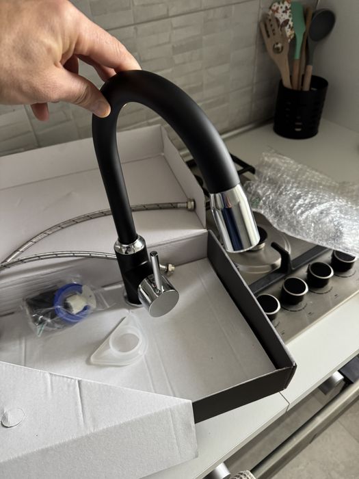 Baterie bucatarie neagra cromata, cu lumini