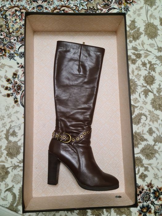 Красивые сапоги, производство Италия!