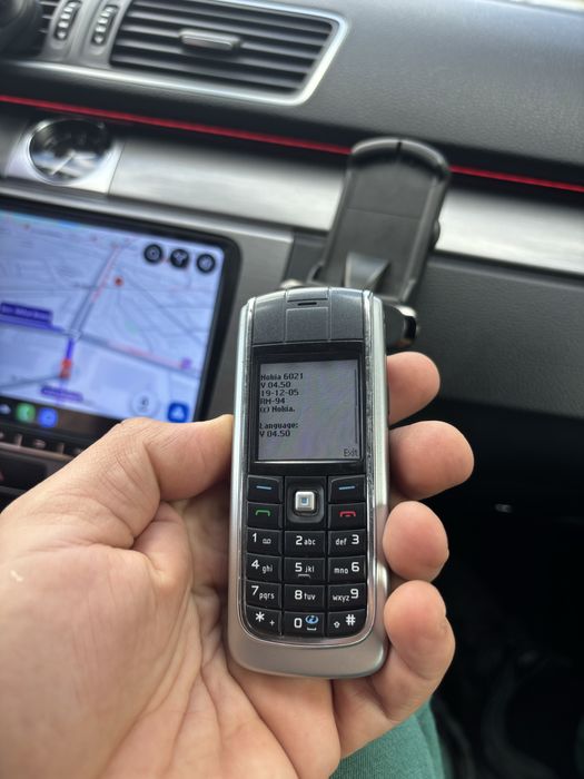 Telefon Nokia 6021