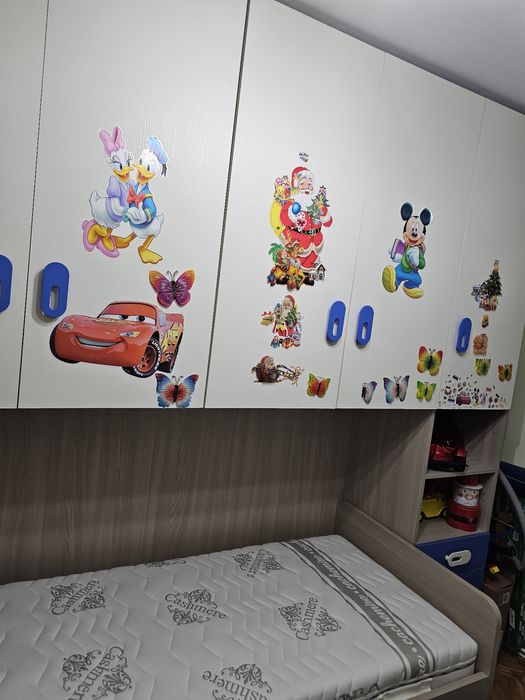 Mobilier complet pentru copiii