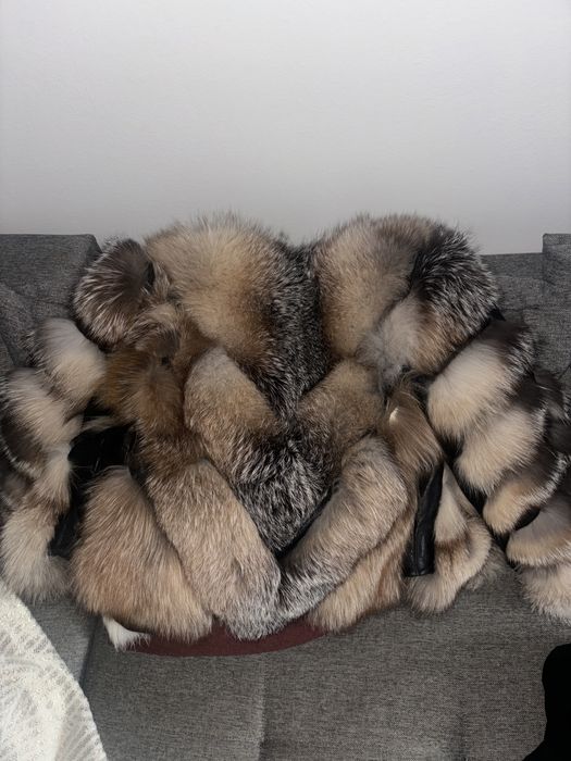 Vand blana naturala de vulpe XS noua 2 in 1