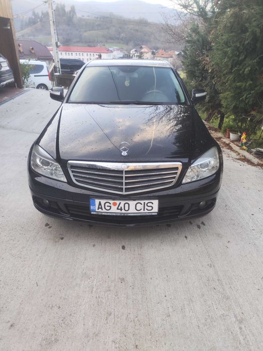Vând Mercedes Benz C class