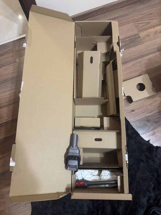 2023 Dyson v11 прахосмукачка като нова