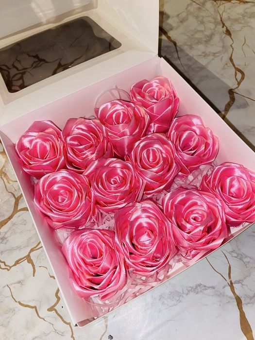 Атласные розы 12шт