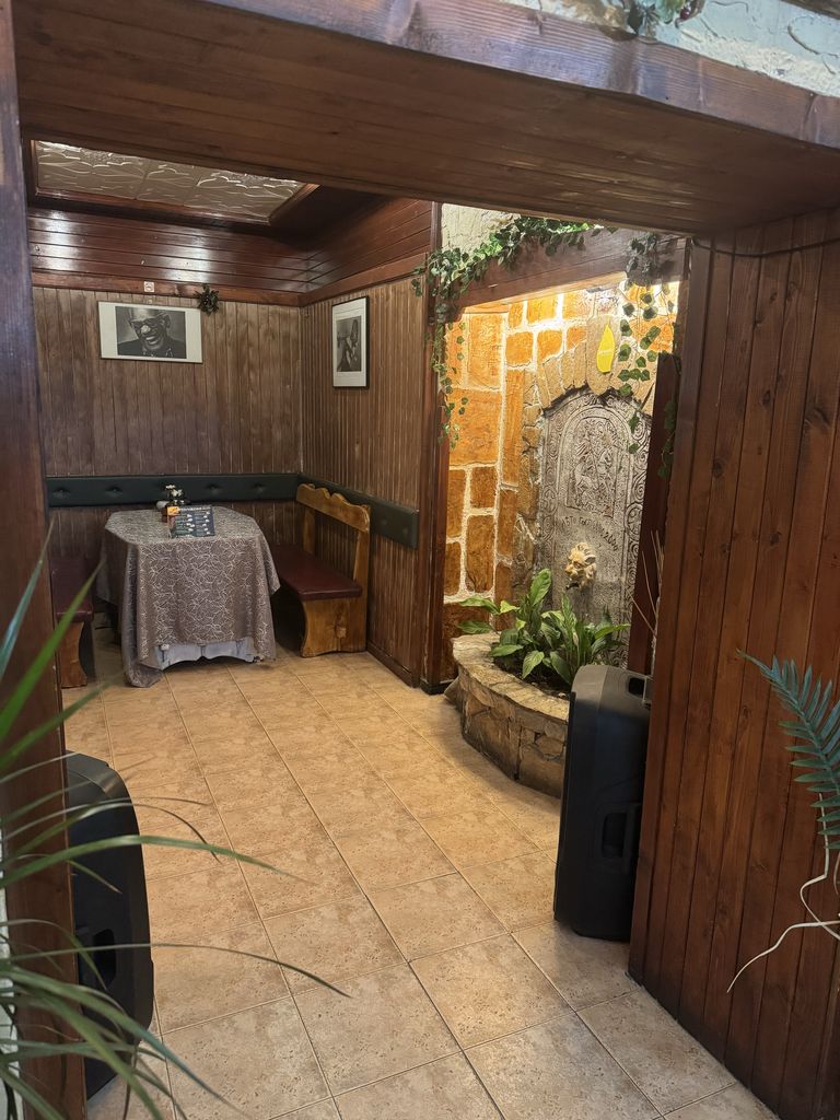 Продава се Заведение в Русе, Хъшове - 300 кв.м за 102 €/кв.м - Снимка #4