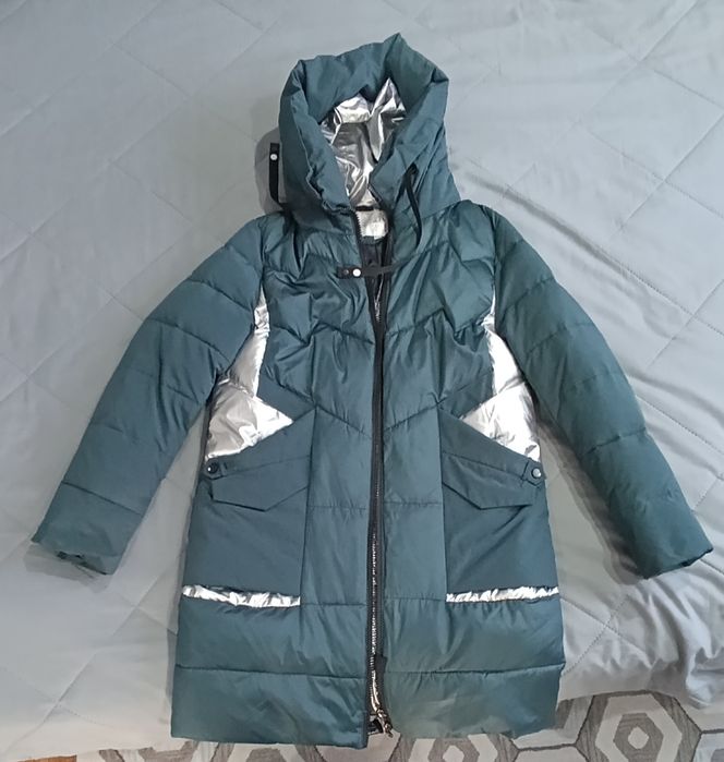 Продам женскую зимнюю куртку