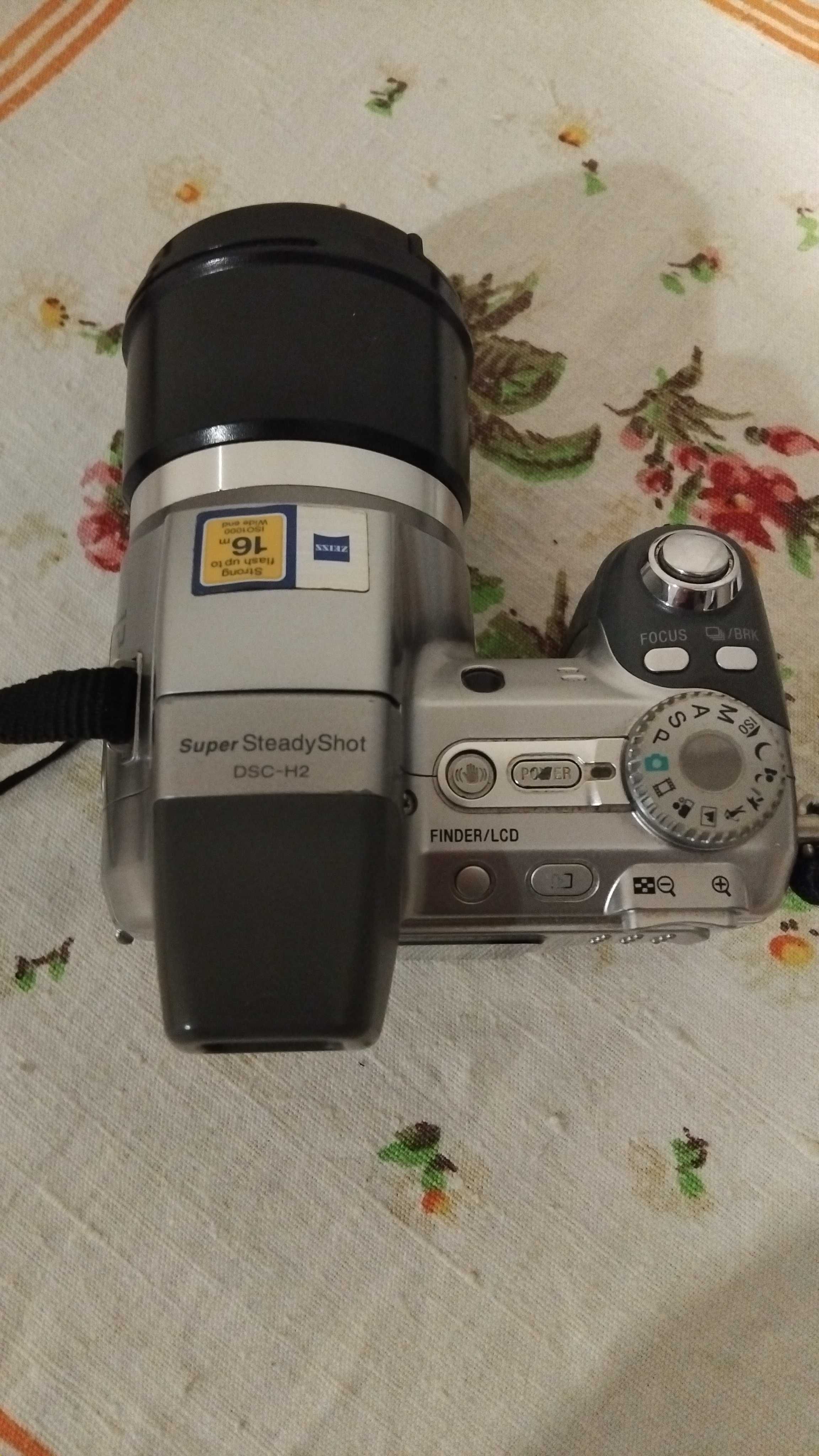 Фотоапарат SonyDSC - H2