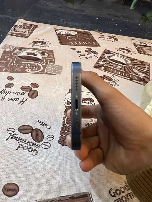 iPhone 13 ochilmagan