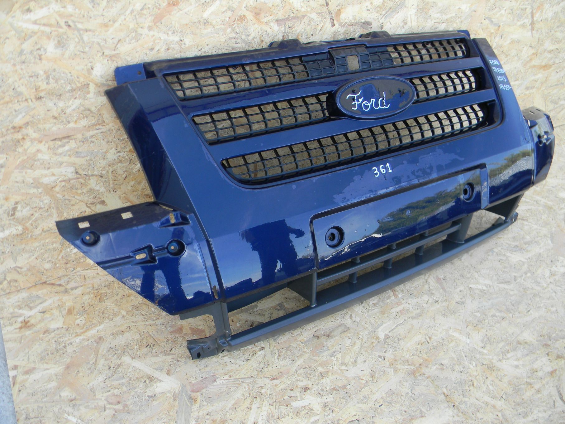 Grila radiator / Centru bara fata Ford Transit, 2006, 2007, 2008, 2009, 2010, 2011, 2012, SC16-17K819-GE.