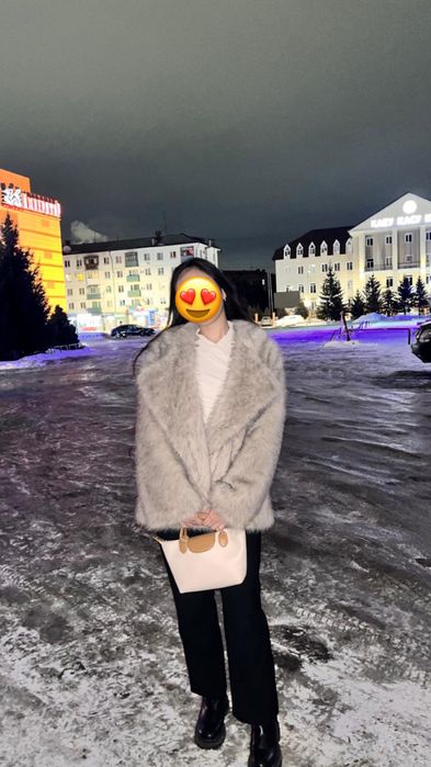 шуба в отличном состоянии