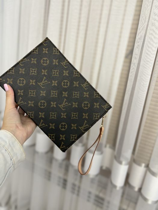 Клъч louis vuitton-естествен