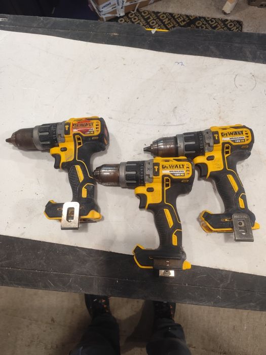 Безчетков акумулаторен винтоверт Девалт Dewalt DCD796
