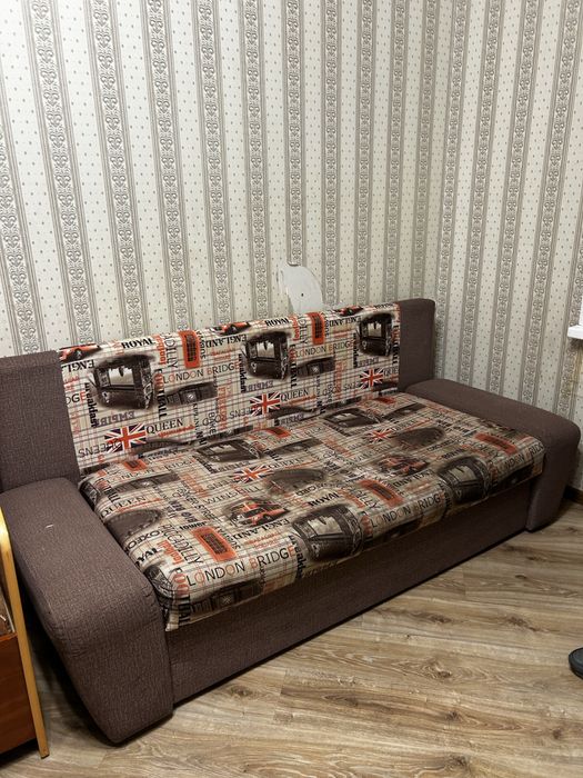 Продам диван дешево