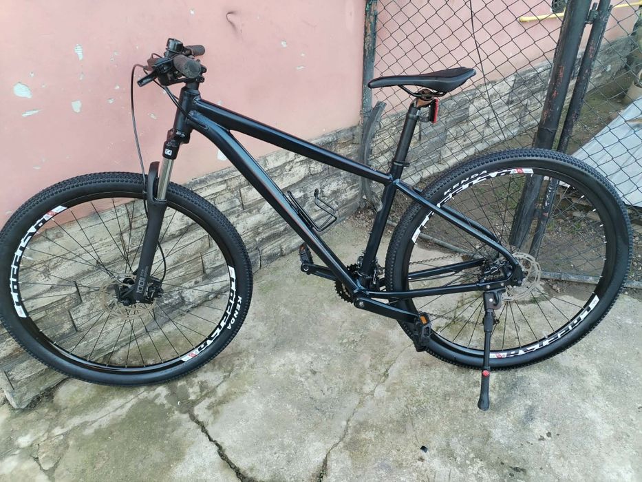 Bicicleta White roti 29 frane disc hidraulice