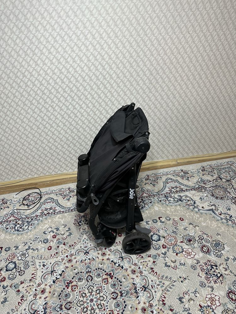 Продаю отличную детскую коляску
