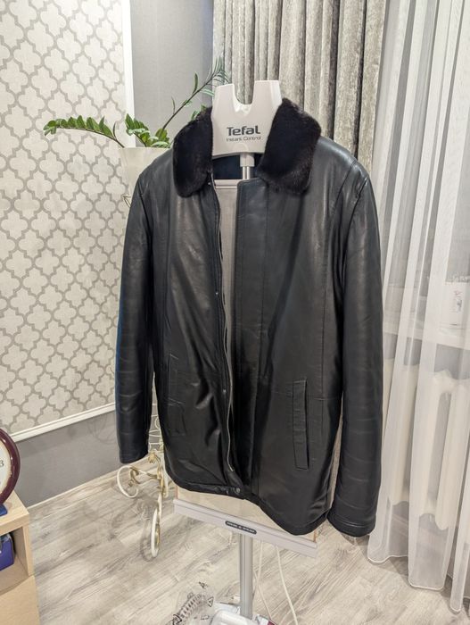 Продам зимнюю дубленку