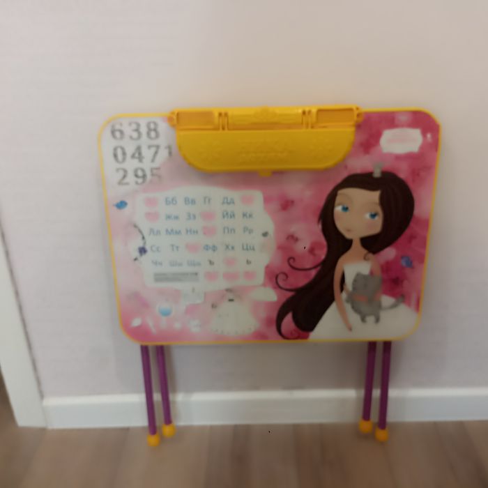 Столик для детей