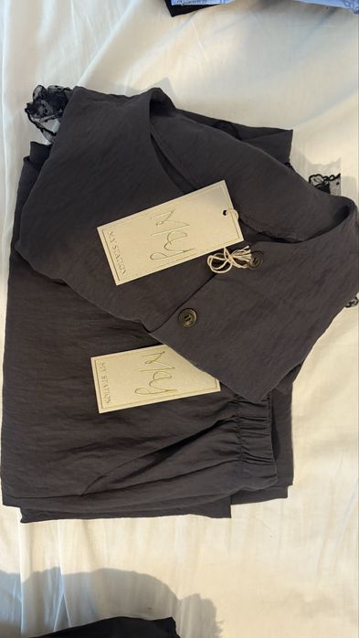 Кюстюм с широк панталон нови