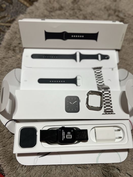 Apple watch series 5 44 mm ful box