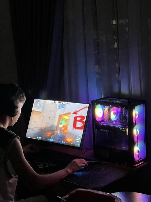 Монитор игровой монитор