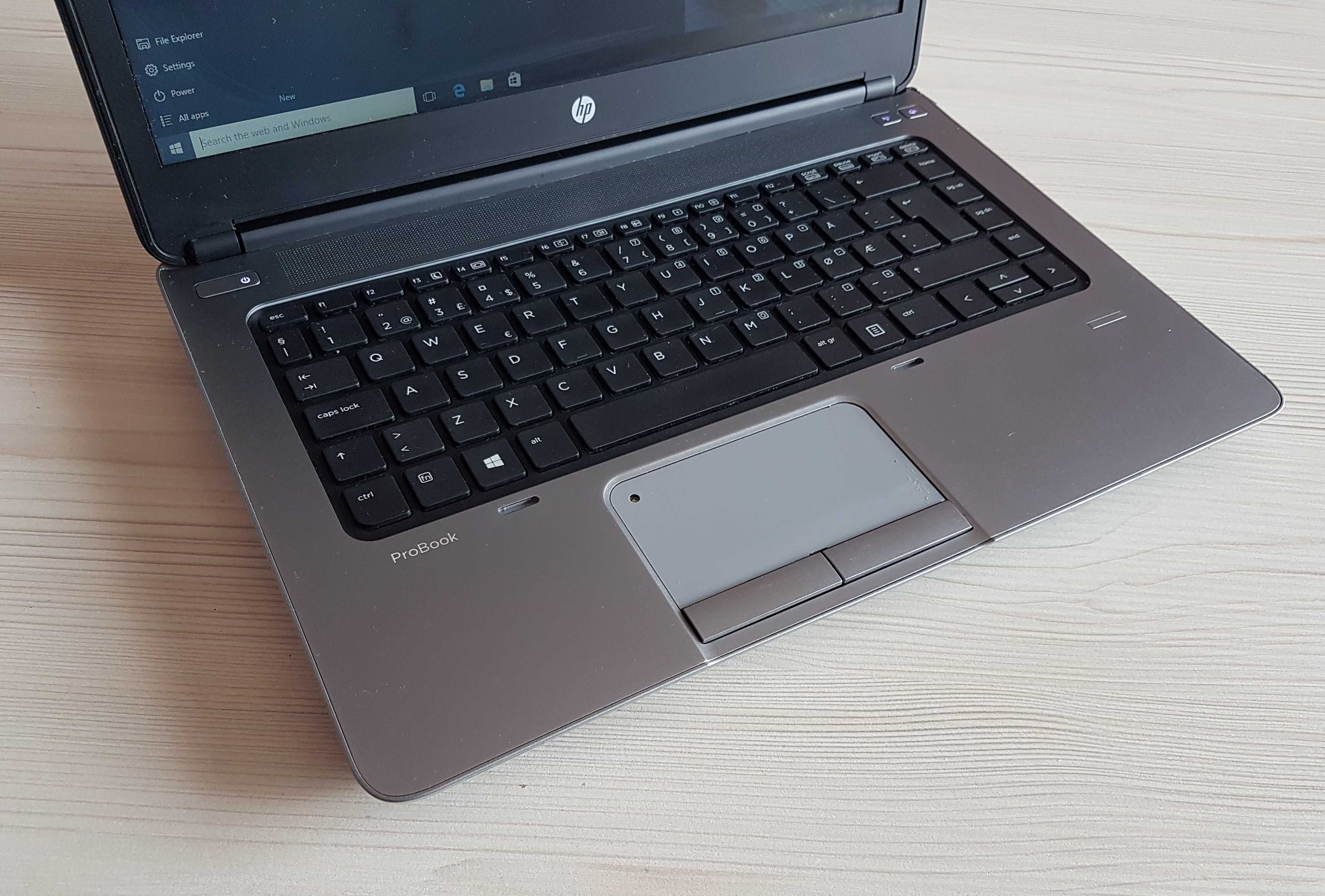 Laptop HP Probook 640 G1 14", i3-4000M, 8 GB, SSD 128 GB Bateria 3 ore