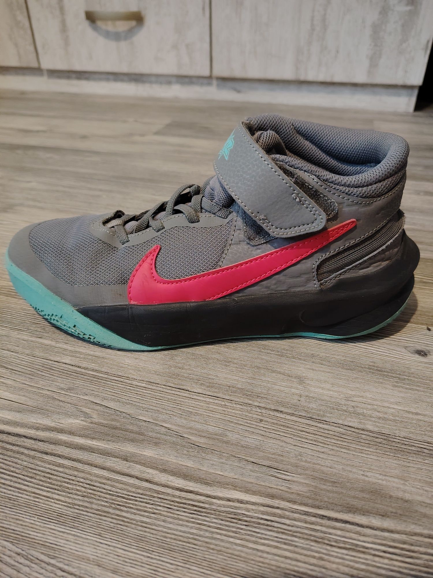 Nike Team hustle