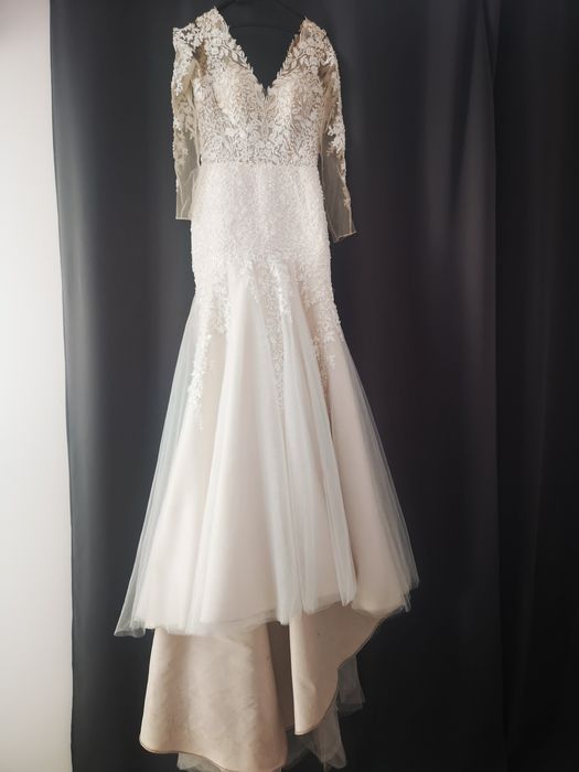 Vand rochie mireasa