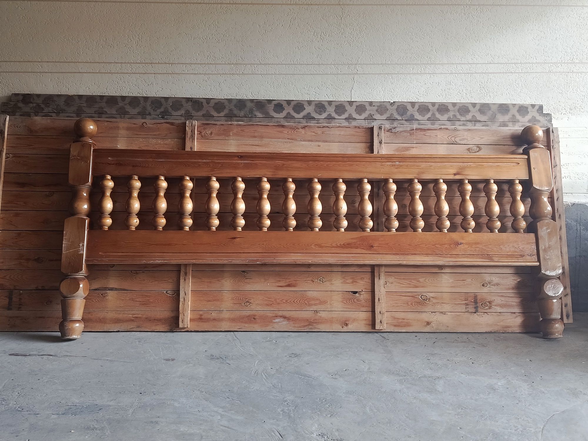 Tapchan kravat sotiladi  yongodan ideal holatda
