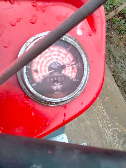 Vând tractor Massey Ferguson