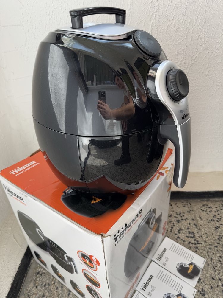 Фритюрник с Горещ Въздух Tristar FR-6990–Пържене Без Мазнина, AirFryer