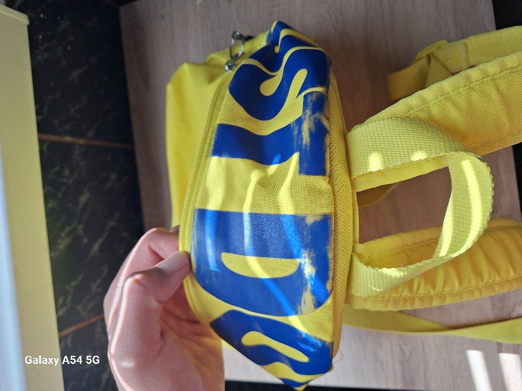 Като нова раничка Nike