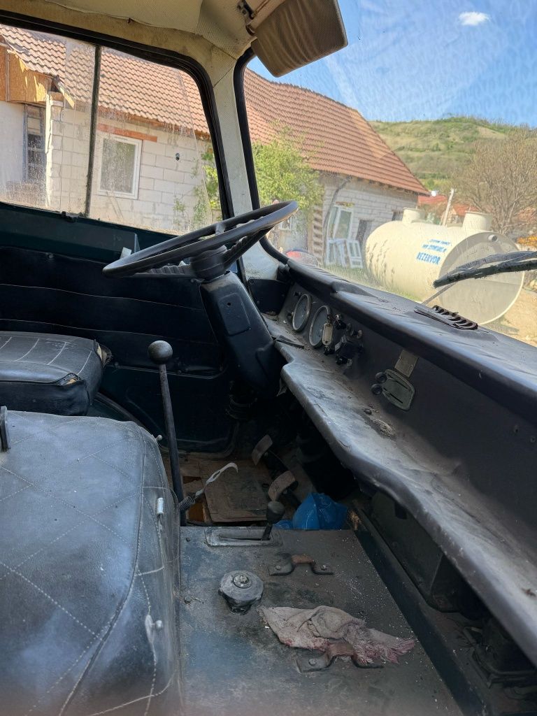 Aro TV 12 f benzină 4x4