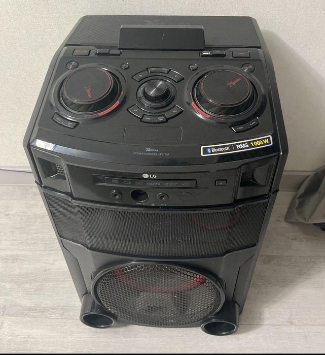 Музыкальный центр мощный