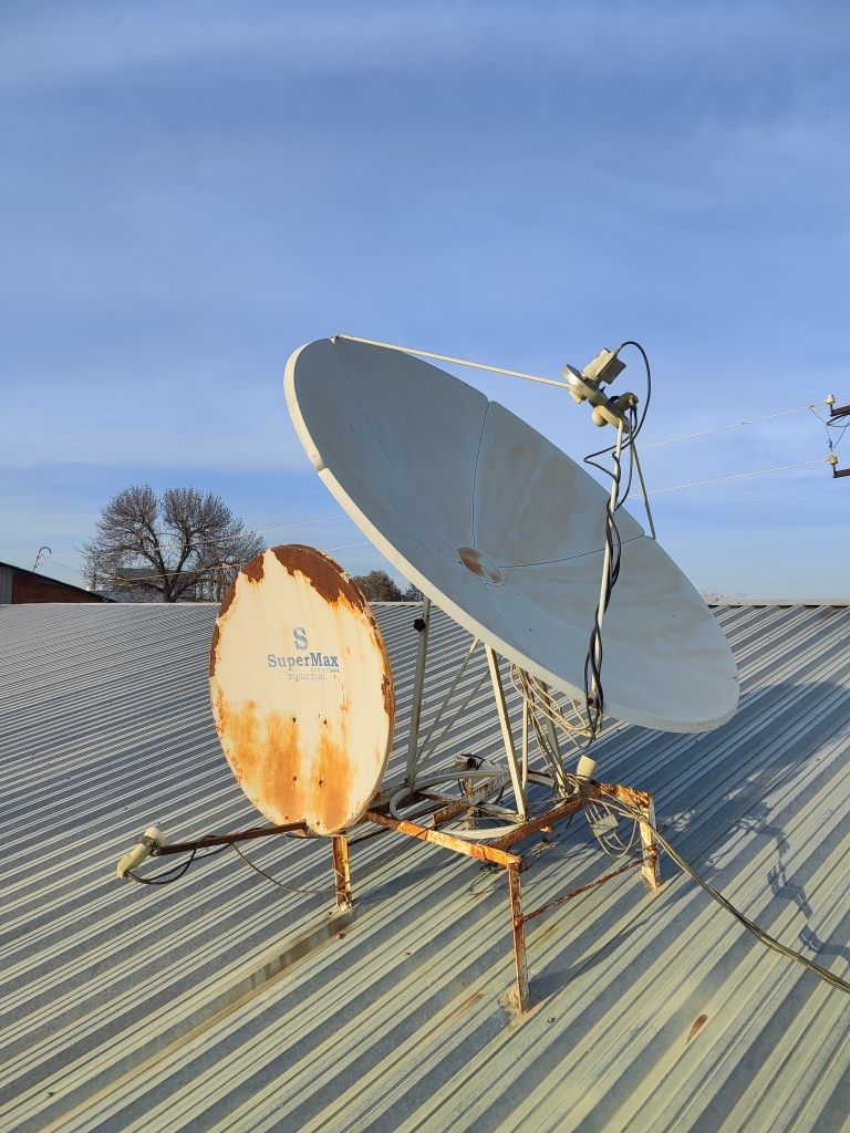 Параболическая спутниковая антена. 3 шт