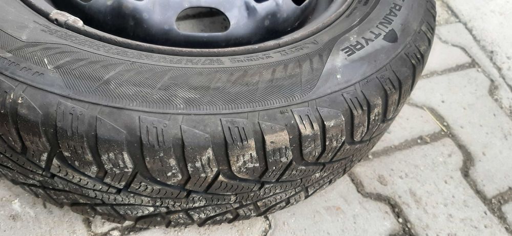 Vand cauciucuri cu jante